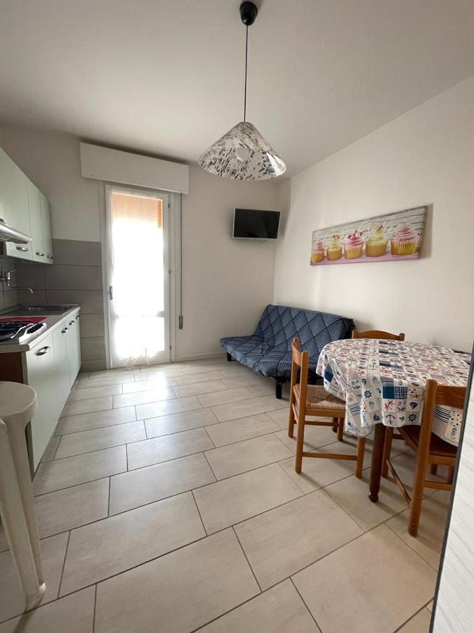 Condominio Michelangelo-Solo Per Famiglie- Walterigato Apartments Τζεσόλο Λίντο Εξωτερικό φωτογραφία